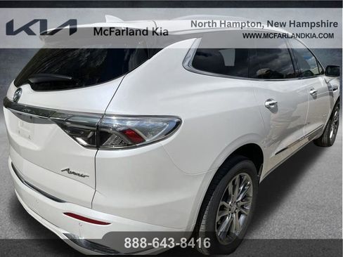Used 2023 Buick Enclave Avenir w/ Avenir Technology Package AWD/4WD image 6