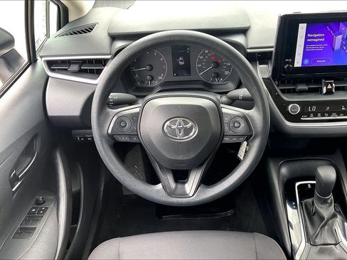 Used 2024 Toyota Corolla LE image 6