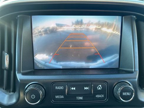 Used 2016 GMC Canyon SLE image 28