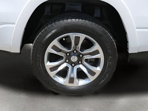 Used 2022 RAM 1500 Limited AWD/4WD image 9