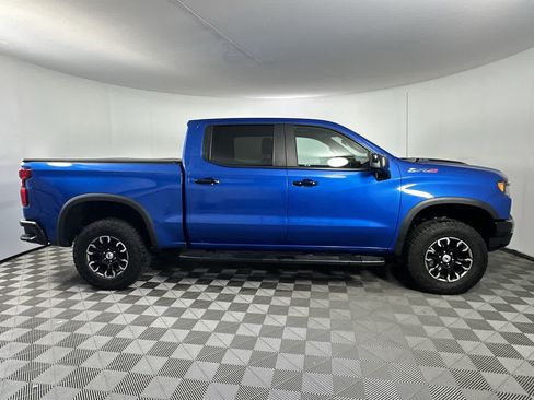 Used 2023 Chevrolet Silverado 1500 ZR2 w/ Technology Package AWD/4WD image 6
