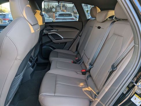 New 2025 Audi Q5 Premium Plus image 14