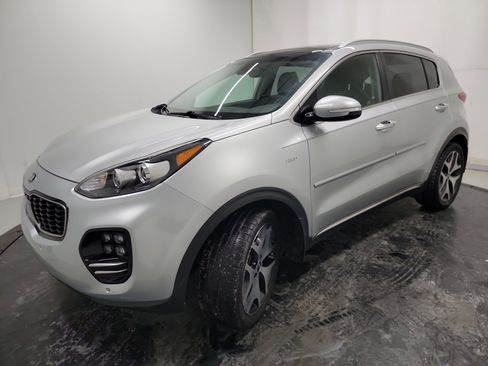 Used 2017 Kia Sportage SX image 3