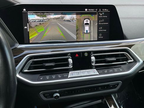 Used 2023 BMW X5 xDrive45e image 19