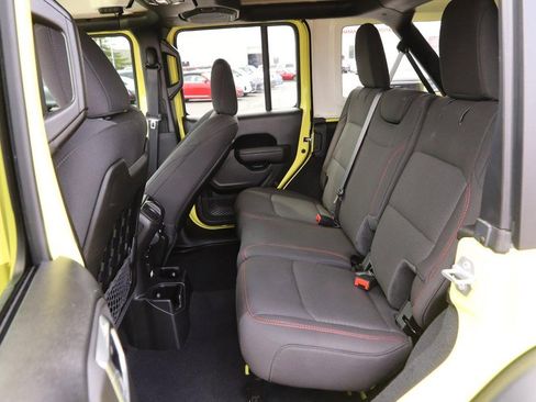 Used 2022 Jeep Wrangler Unlimited Rubicon image 12