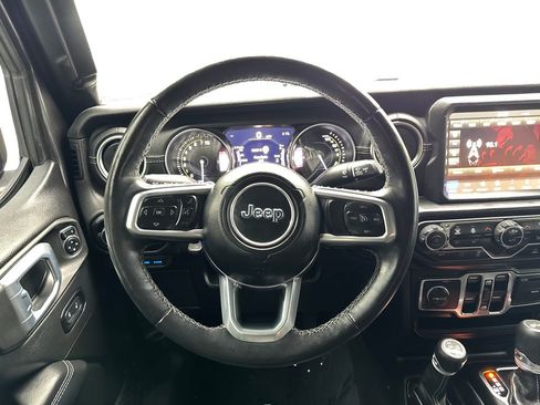 Used 2022 Jeep Wrangler Unlimited Sahara w/ Cold Weather Group AWD/4WD image 55