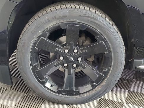 Used 2018 Chevrolet Tahoe Premier AWD/4WD image 34