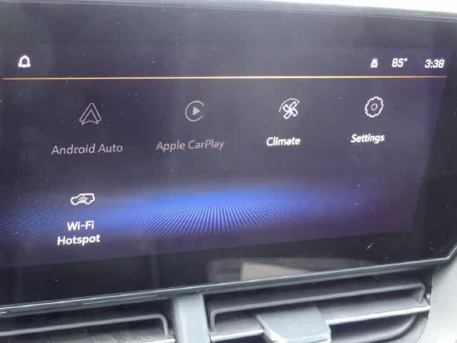 Used 2025 Chevrolet Trax LT FWD image 7