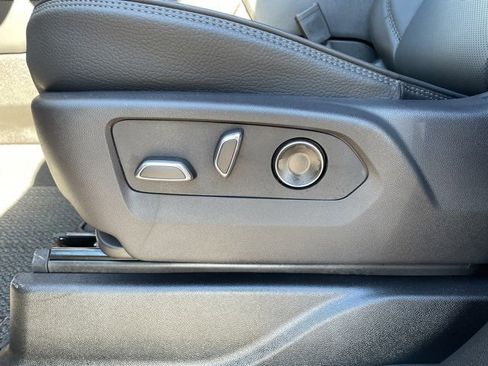 New 2026 GMC Yukon Denali w/ Sun & Power Step Package image 12