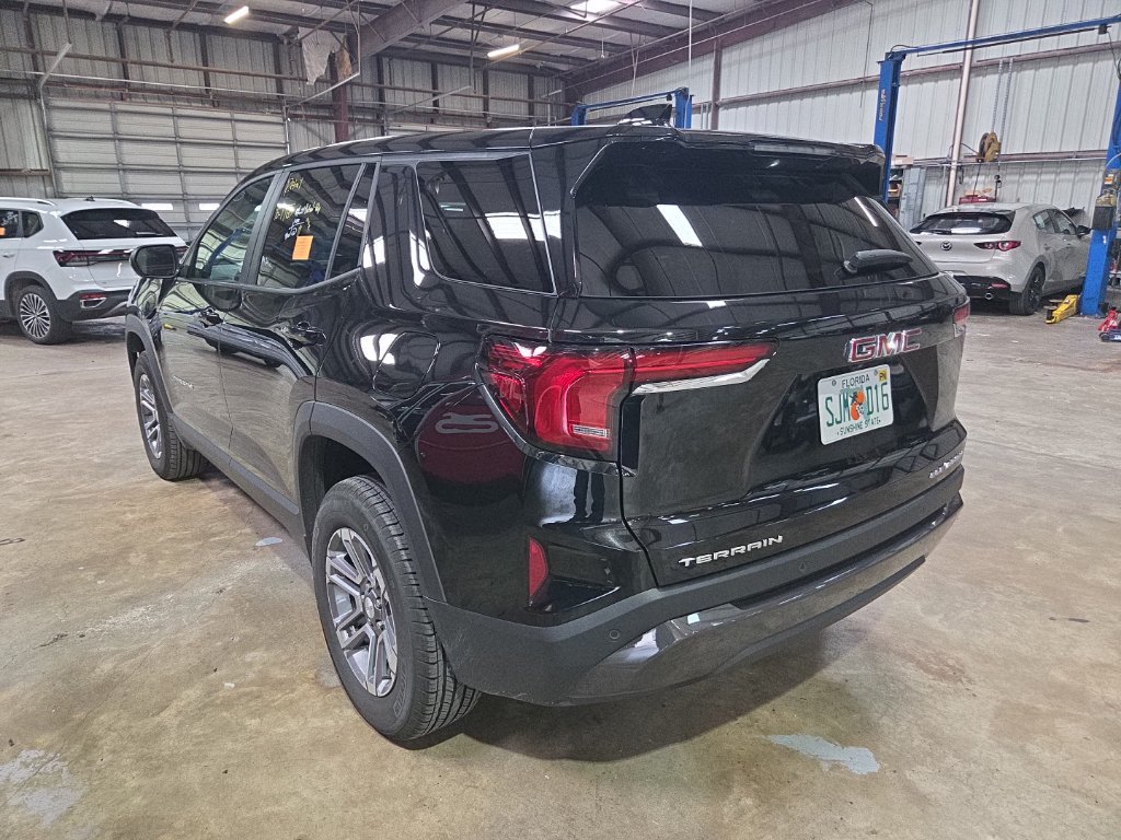 Used 2026 GMC Terrain Elevation FWD image 8