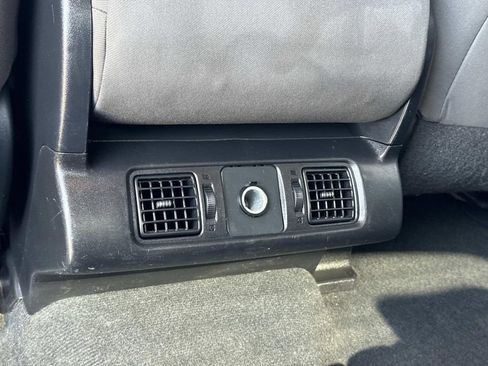 Used 2016 Toyota Tundra SR5 image 21