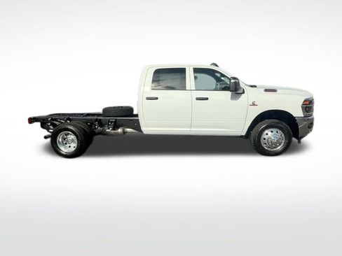 New 2026 RAM 3500 Tradesman w/ Chrome Appearance Group image 36