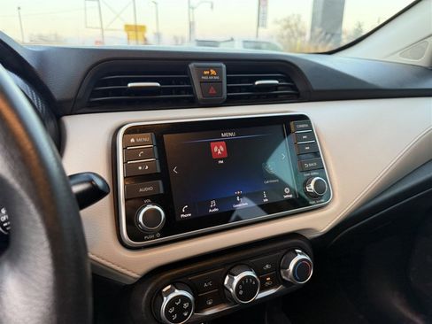 Used 2021 Nissan Versa SV image 18