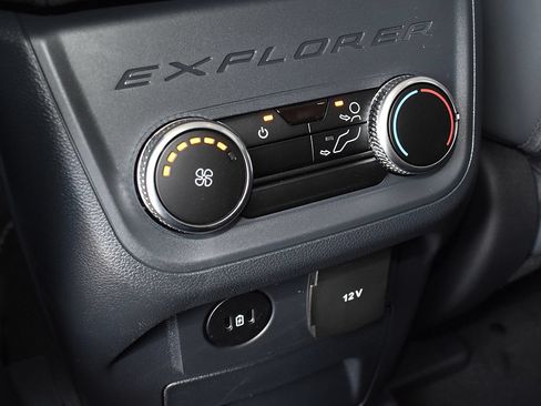 New 2026 Ford Explorer Active w/ Active Comfort Package AWD/4WD image 24
