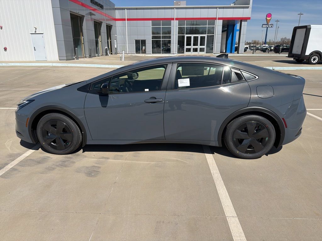 New 2026 Toyota Prius Plug-In Hybrid FWD image 8