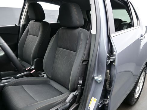 Used 2020 Chevrolet Trax LT w/ LPO, Cargo Package AWD/4WD image 11