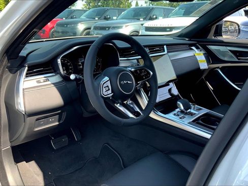 New 2024 Jaguar XF R-Dynamic SE image 9