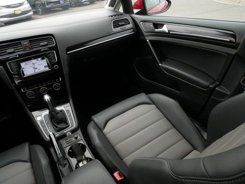 Used 2015 Volkswagen Golf TDI SEL FWD image 11