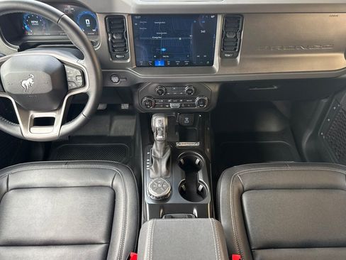 Used 2025 Ford Bronco Big Bend image 14