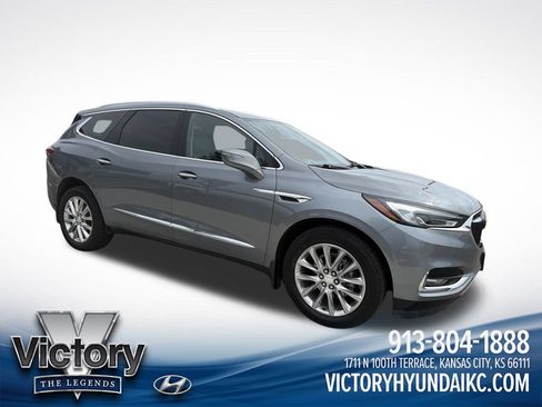 Used 2021 Buick Enclave Premium w/ Sun and Sites Package AWD/4WD image 15