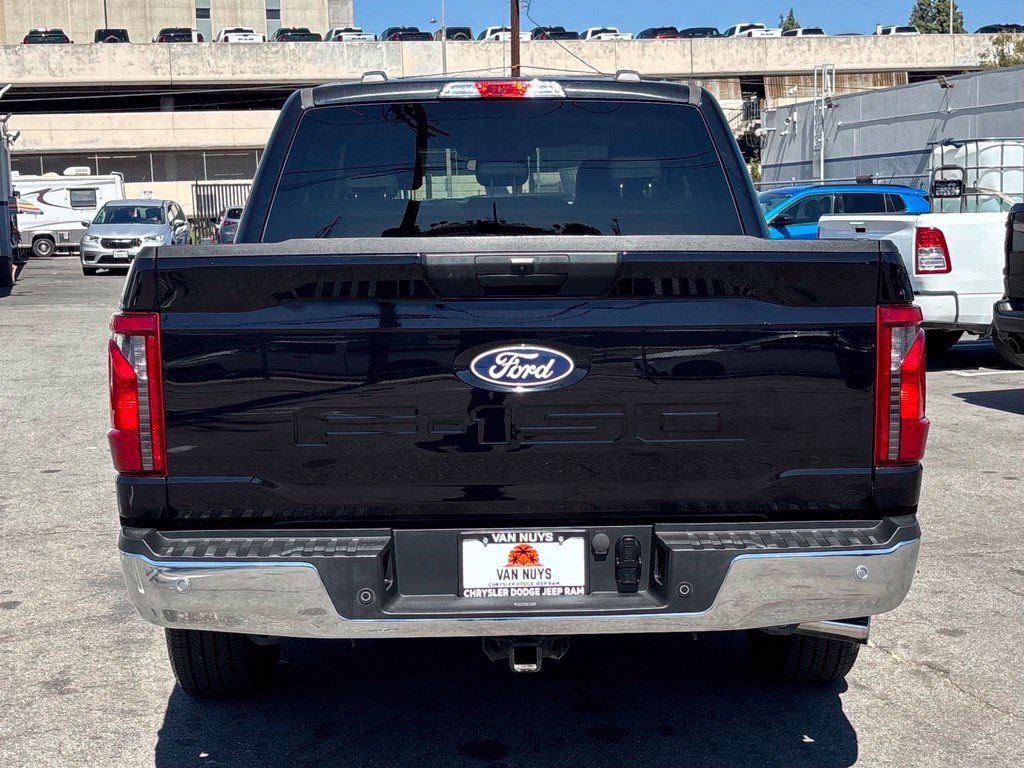 Used 2025 Ford F150 XLT w/ Equipment Group 301A Standard RWD image 5