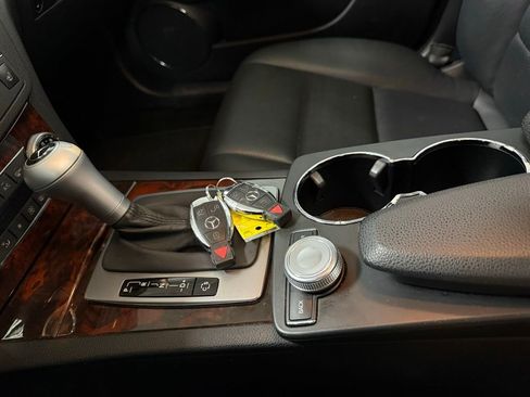 Used 2010 Mercedes-Benz C 300 4MATIC Sedan image 14