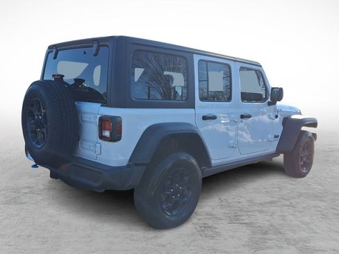 Used 2023 Jeep Wrangler Unlimited image 5