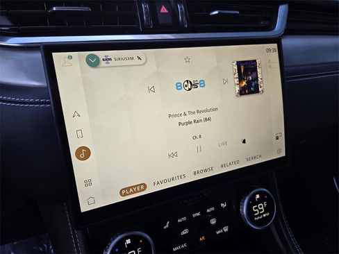 Used 2026 Jaguar F-PACE R-Dynamic S image 21