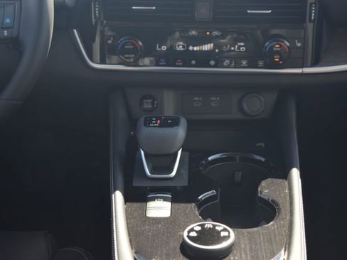 New 2026 Nissan Rogue Platinum w/ Platinum Premium Package image 14