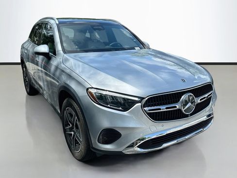 Used 2026 Mercedes-Benz GLC 300 4MATIC image 3