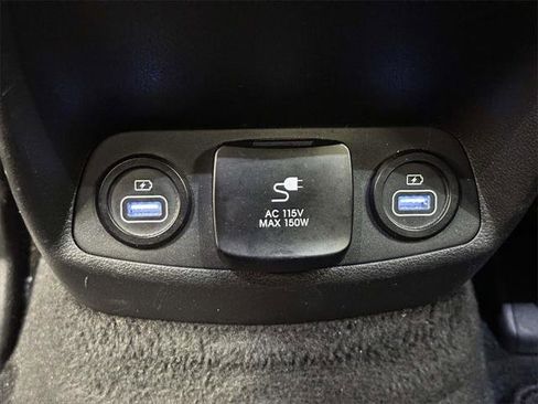 Used 2023 Hyundai Santa Fe Calligraphy image 16