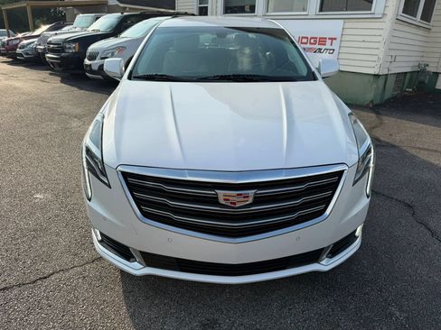 Used 2018 Cadillac XTS Luxury AWD/4WD image 4