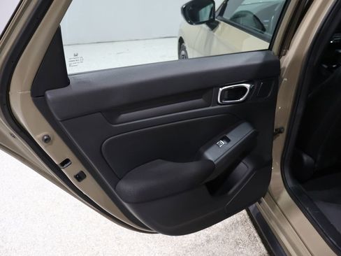 Used 2025 Honda Civic Sport image 19