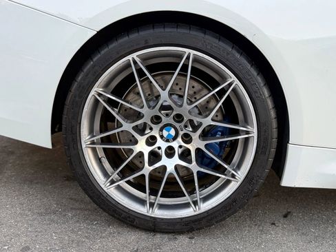 Used 2017 BMW M4 Coupe image 14