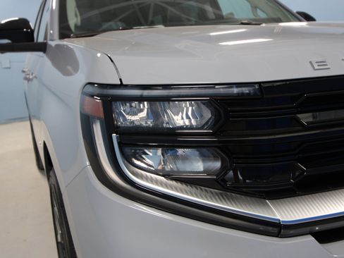 New 2026 Ford Expedition Platinum image 36