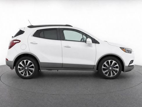Used 2018 Buick Encore Essence FWD image 8