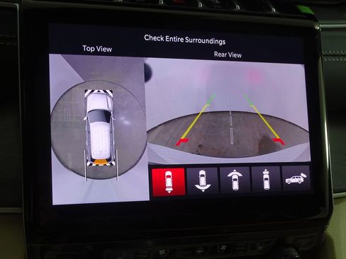 New 2025 Jeep Grand Cherokee L Limited image 10