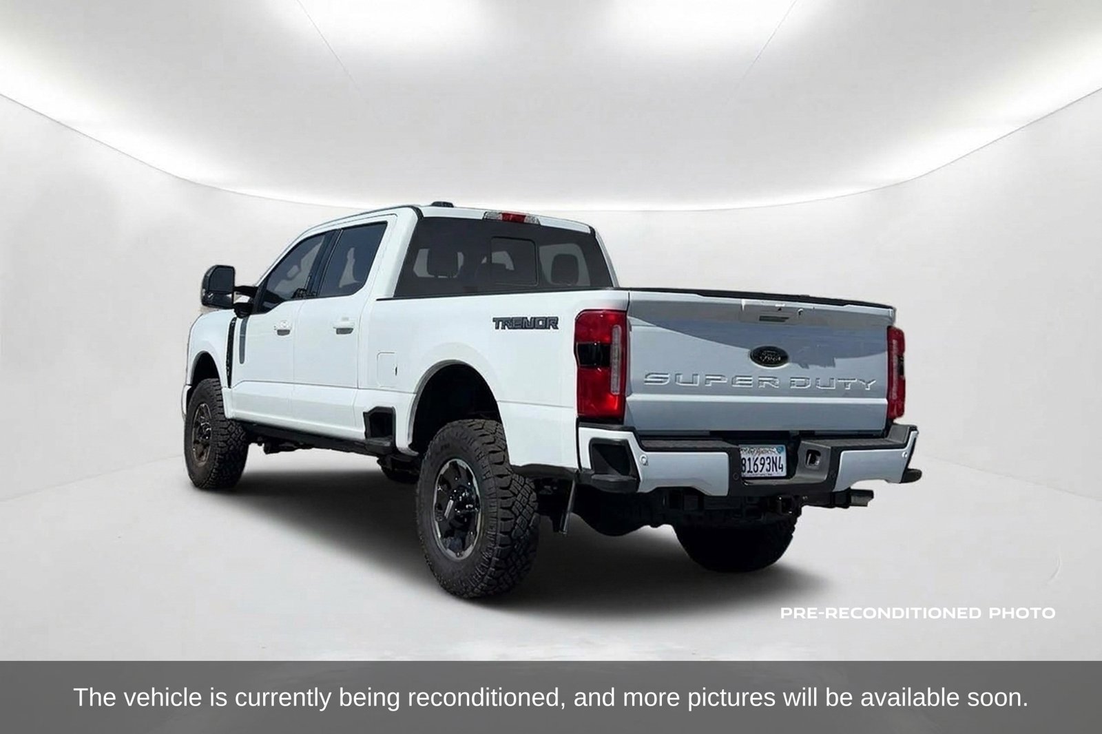 Used 2026 Ford F250 Lariat w/ Tremor Off-Road Package AWD/4WD image 8