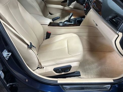 Used 2015 BMW 320i xDrive Sedan image 16