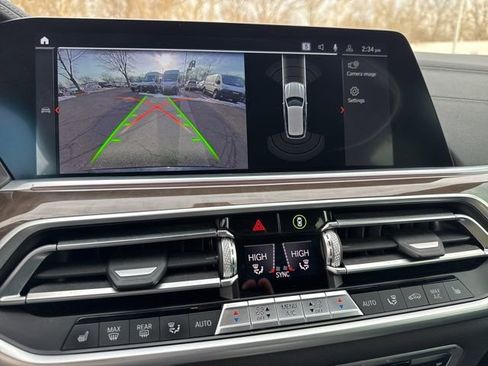 Used 2021 BMW X5 xDrive40i w/ M Sport Package image 10