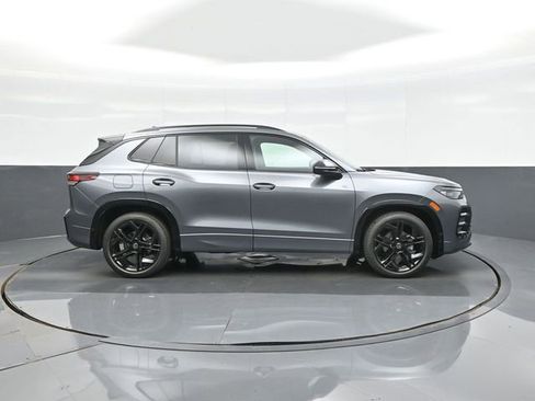 New 2026 Volkswagen Tiguan SE R-Line FWD image 8