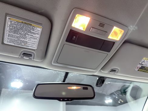 Used 2017 Toyota Tacoma TRD Off-Road image 21