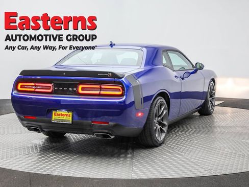 Used 2022 Dodge Challenger R/T Scat Pack w/ Scat Pack Stripe image 5