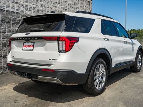 New 2026 Ford Explorer Active w/ Active Comfort Package AWD/4WD image 4