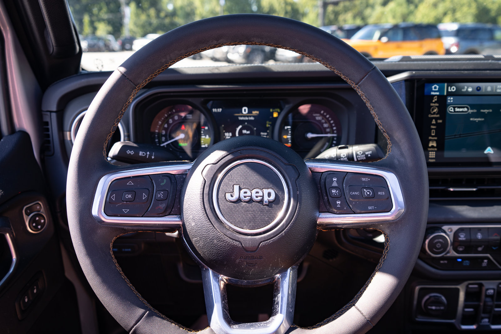 Used 2024 Jeep Wrangler High Altitude AWD/4WD image 29