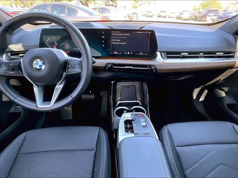 Used 2025 BMW X1 xDrive28i w/ Premium Package image 10