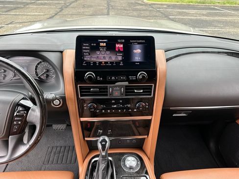 Used 2022 INFINITI QX80 Sensory w/ All-Season Package AWD/4WD image 65