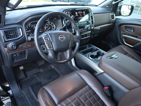 Used 2023 Nissan Titan Platinum Reserve w/ Moonroof Package image 28