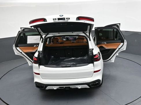 New 2026 BMW X5 M60i w/ Executive Package image 38