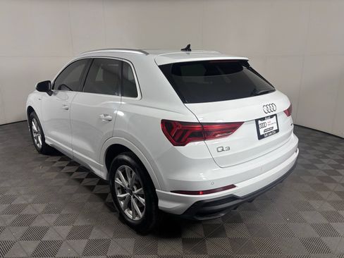 Used 2023 Audi Q3 2.0T Premium w/ Convenience Package AWD/4WD image 6